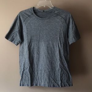 Medium Lululemon Metal Vent Tee